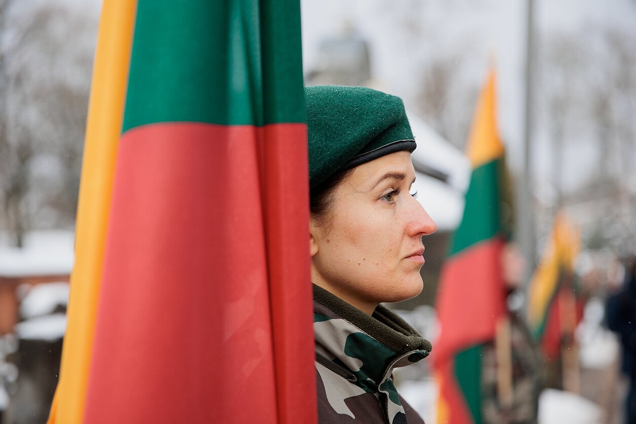 Lithuania&rsquo;s ruling parties pledge to keep military spending at 5% of GDP